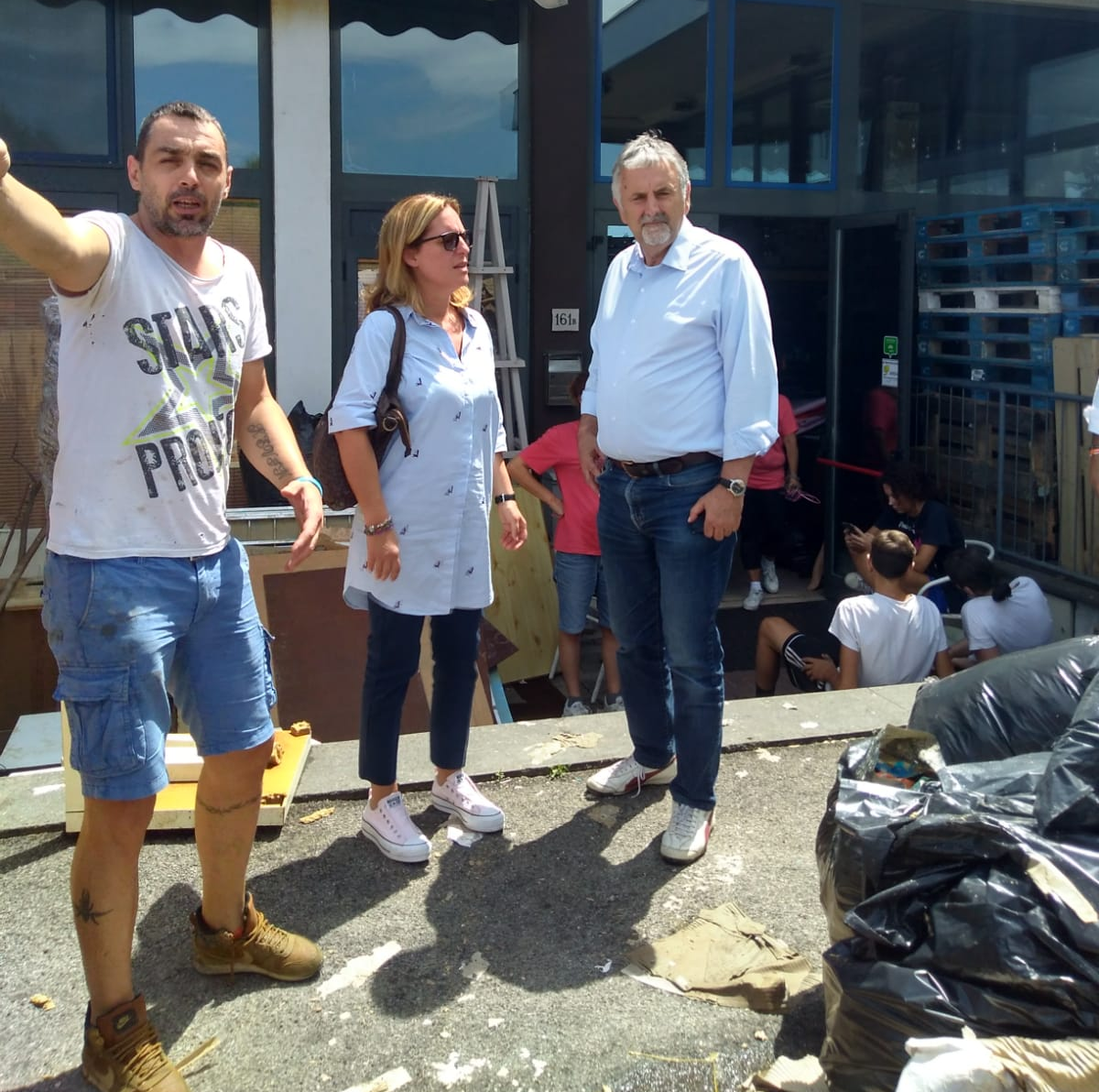 Immagine Fratoni e Ceccarelli al sindaco di Arezzo: "Questo  non è il momento delle polemiche, ma della collaborazione"